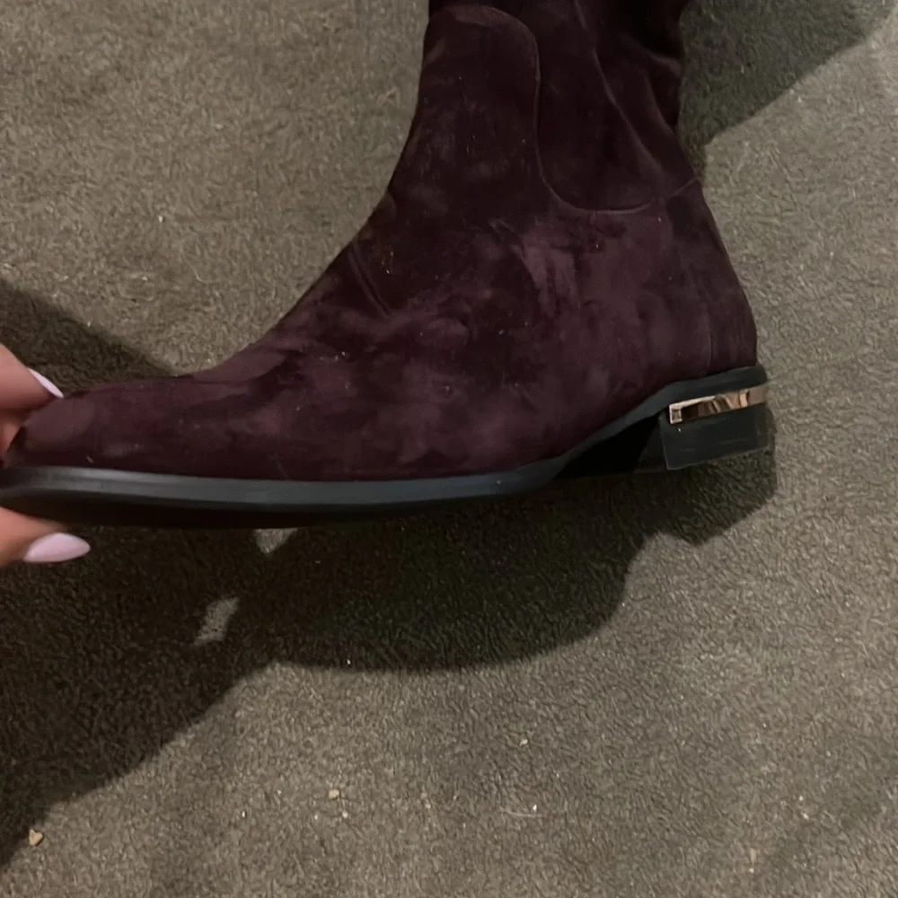 New in box over the knee suede boots Cellini brand. - Picture 3 of 6